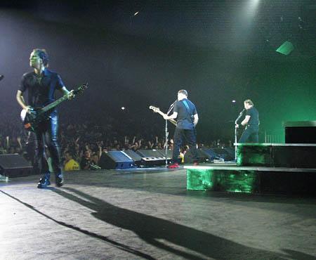 Photo gallery from the gig in West Palm Beach, FL shot on June 24, 1998