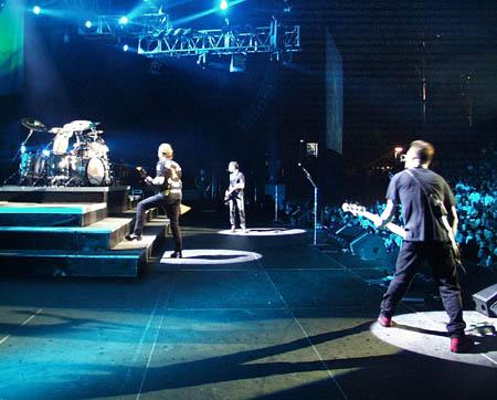 Photo gallery from the gig in Bristow, VA shot on June 28, 1998