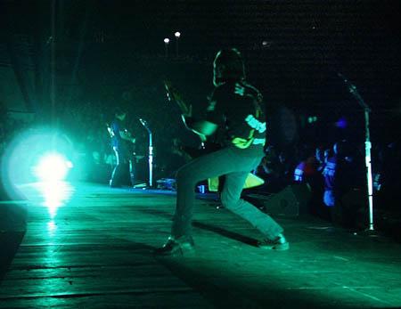 Photo gallery from the gig in Milwaukee, WI shot on July 26, 1998