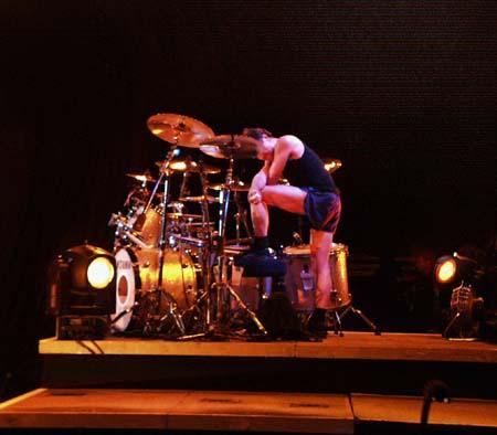 Photo gallery from the gig in Mountain View, CA shot on August 30, 1998