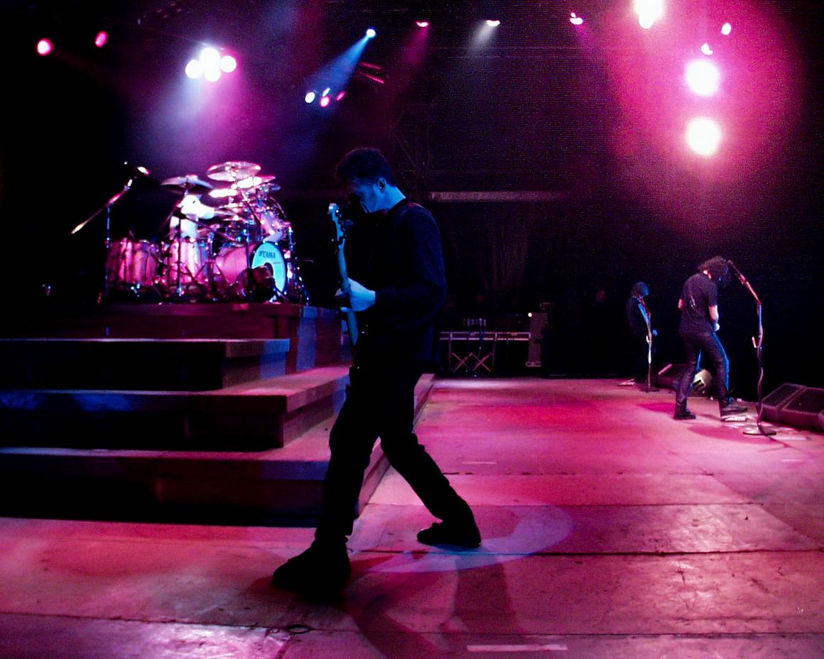 Photo gallery from the gig in St. Gallen, Switzerland shot on June 25, 1999