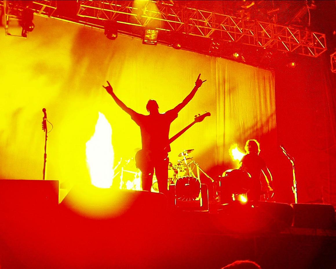 Photo gallery from the gig in Kiev, Ukraine shot on June 27, 1999