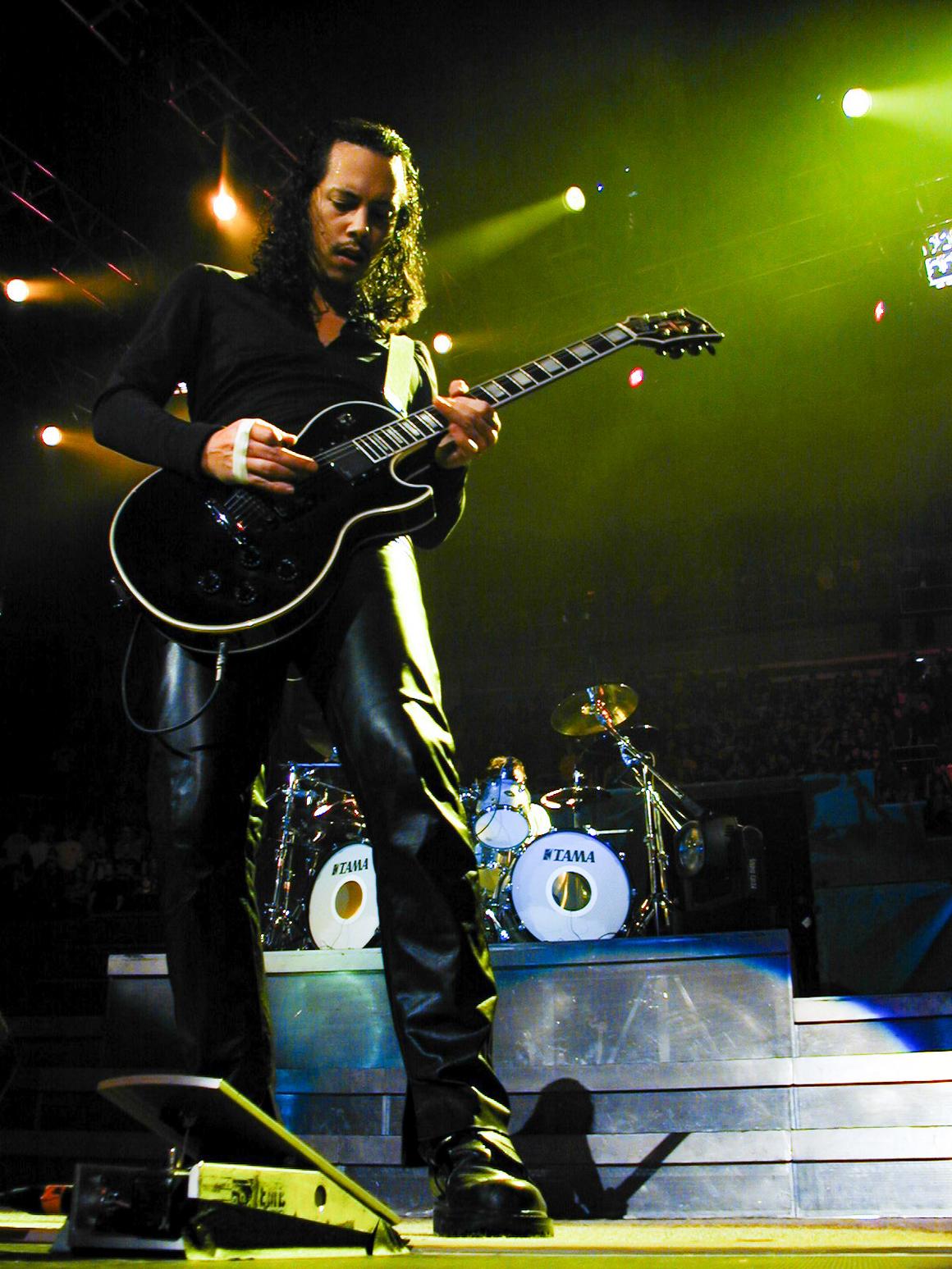 Photo gallery from the gig in Cleveland, OH shot on January 1, 2000
