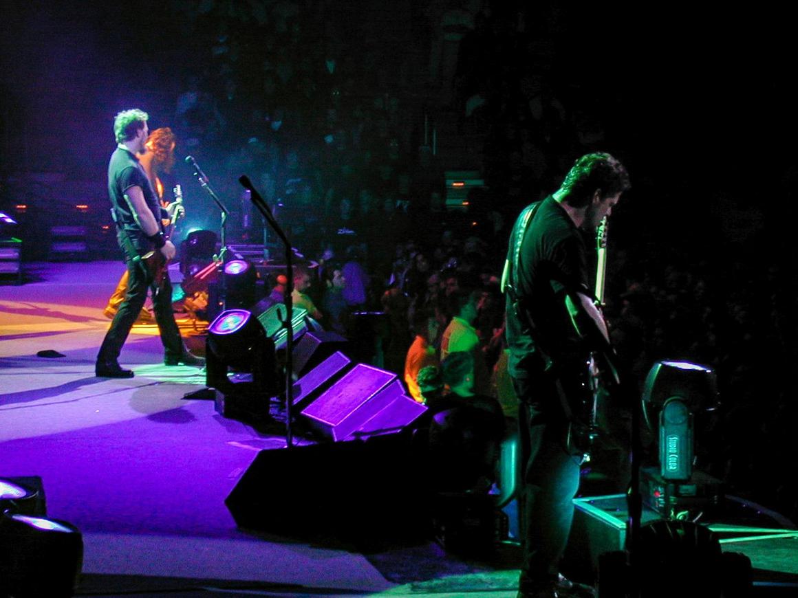Photo gallery from the gig in Milwaukee, WI shot on January 3, 2000