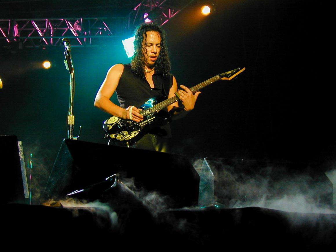 Photo gallery from the gig in Baltimore, MD shot on July 4, 2000