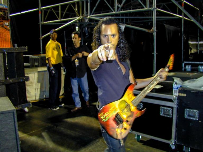 Photo gallery from the gig in Denver, CO shot on July 12, 2000
