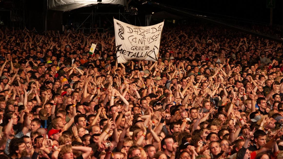 Metallica Photo Gallery: N&uuml;rburg, Germany - June 8, 2003