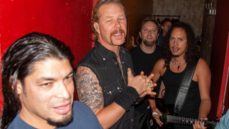 Metallica Photo Gallery: Paris, France (Le Trabendo) - June 11, 2003