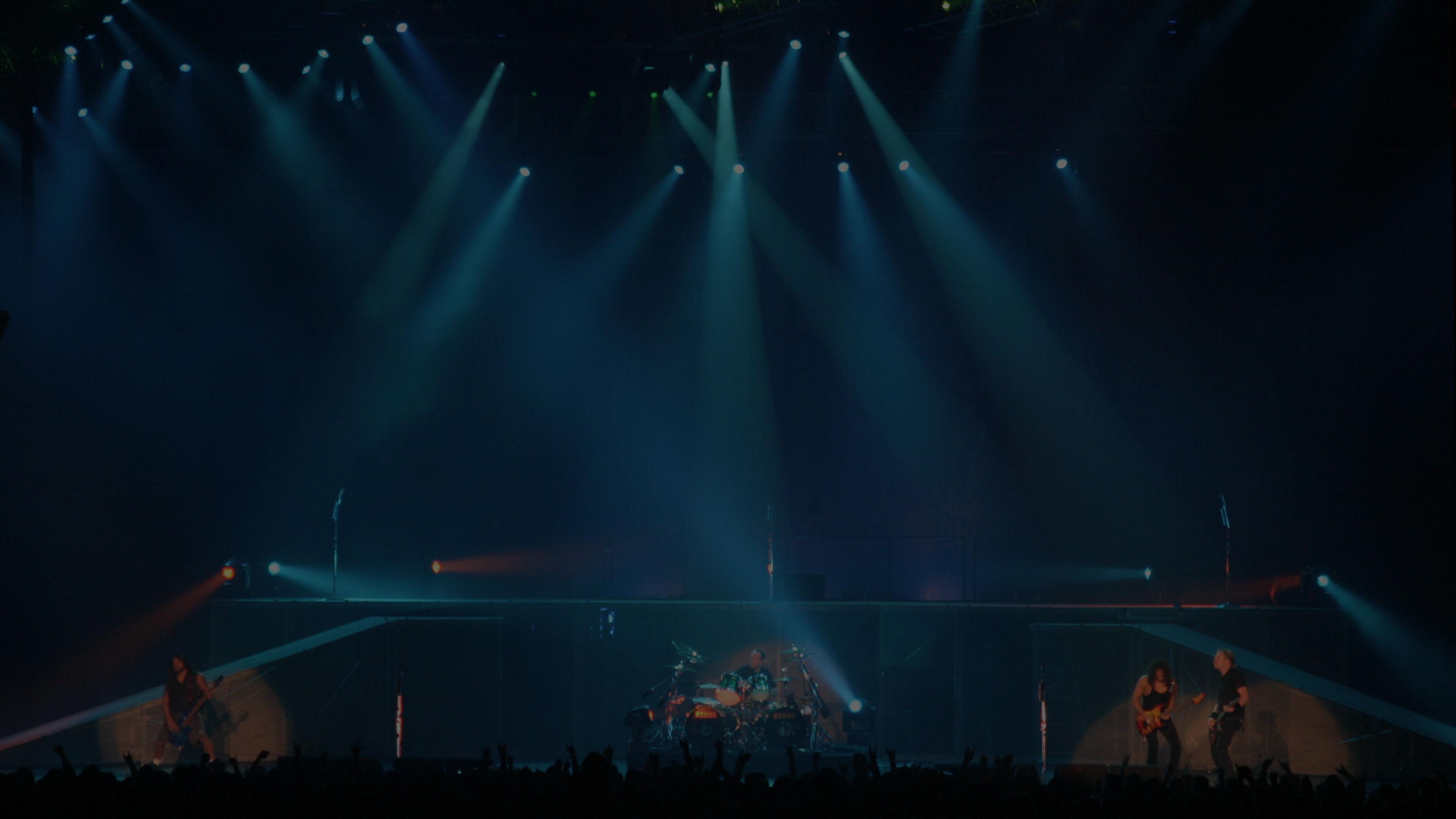 Metallica at Preussag Arena in Hanover, Germany on December 5, 2003