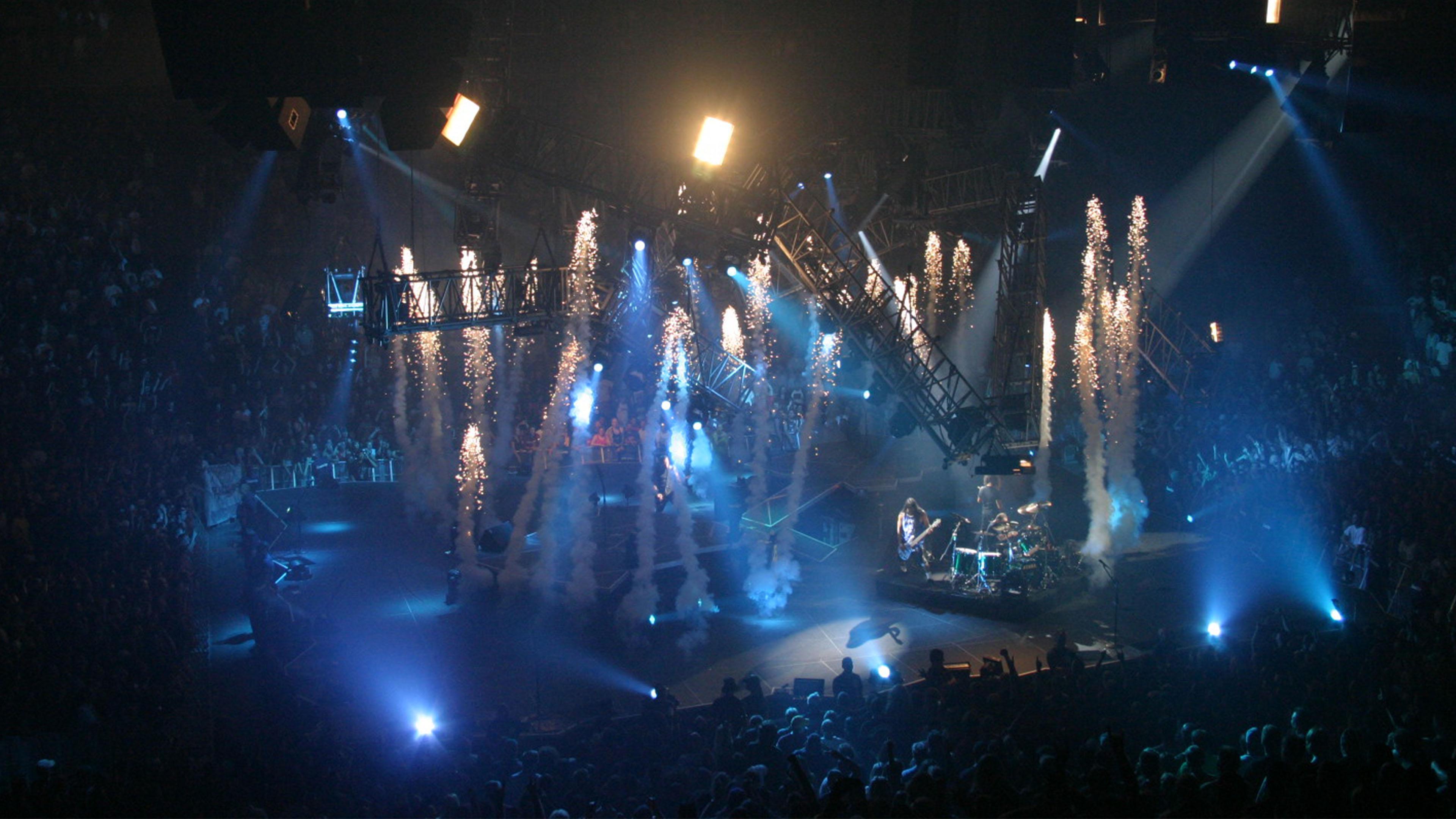 Metallica at Xcel Energy Center in St. Paul, MN on August 16, 2004 ...