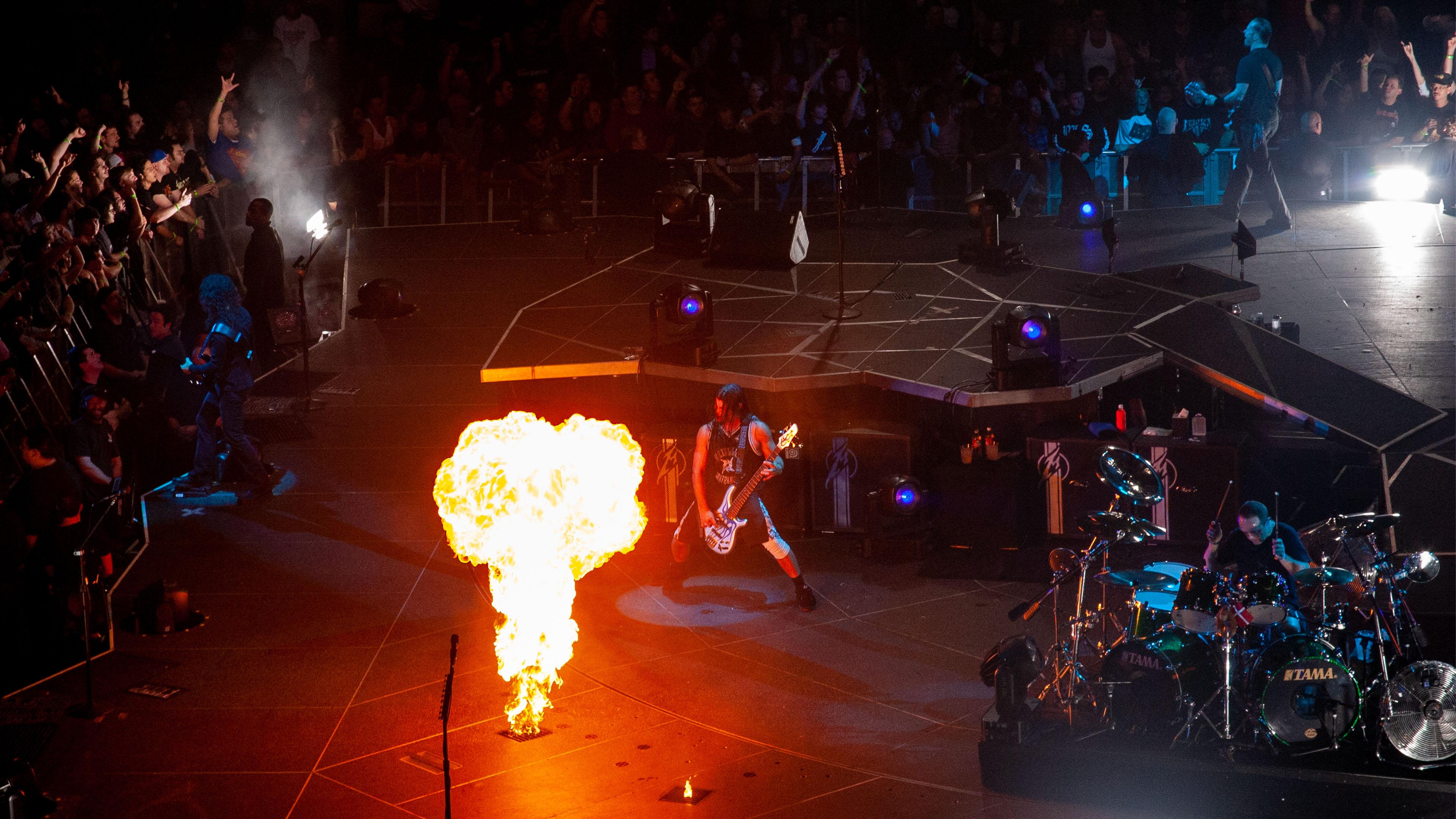 Metallica at Toyota Center in Houston, TX on November 16, 2004