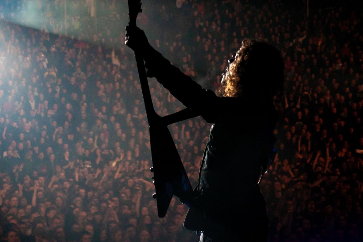 Photo gallery from the gig in Berlin, Germany shot on June 6, 2006
