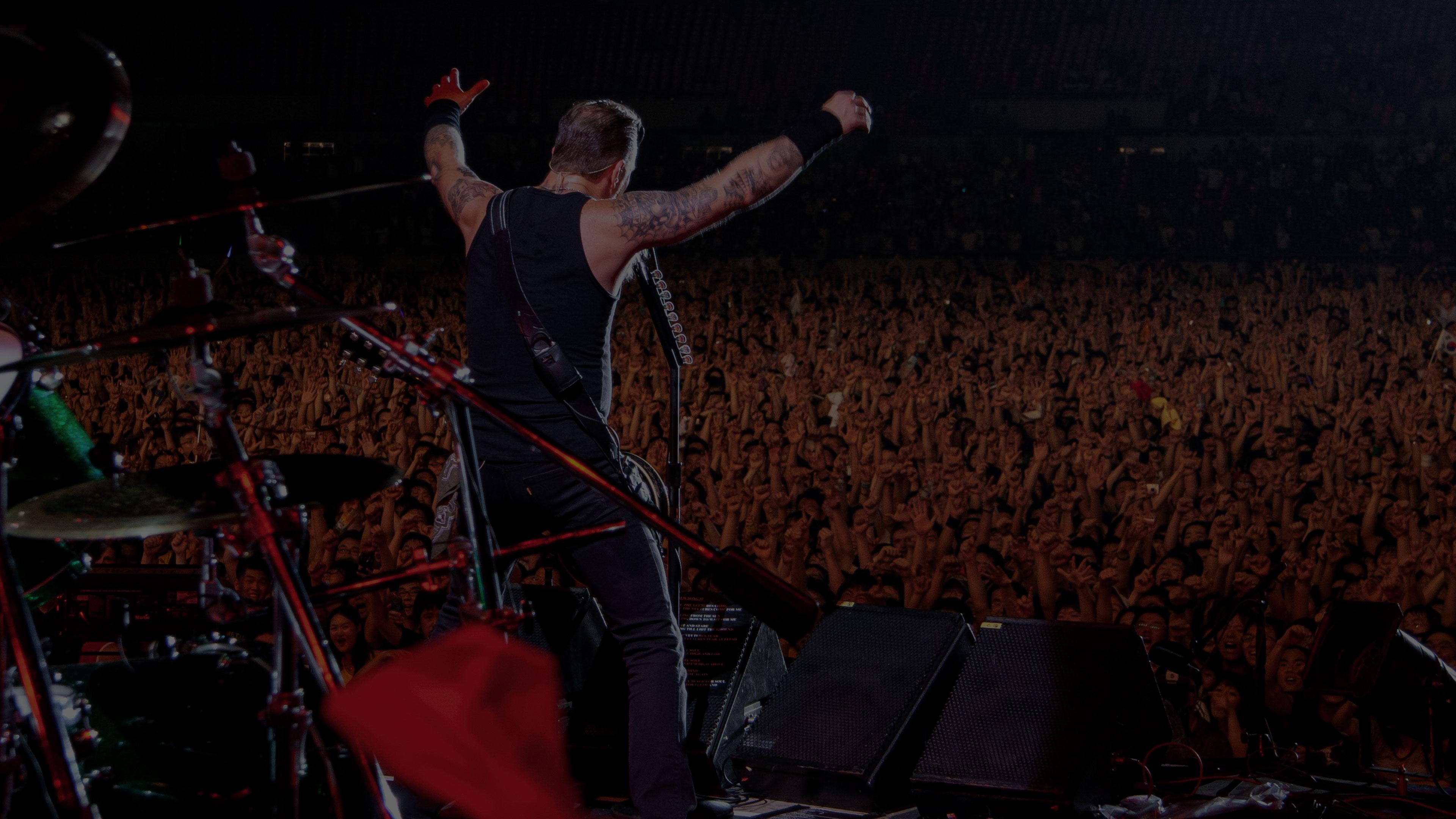 Metallica at Olympic Stadium in Seoul, South Korea on August 15, 2006 ...