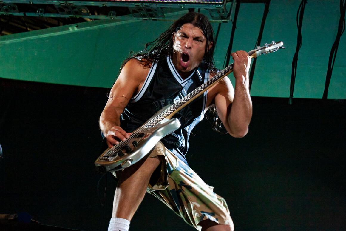 Photo gallery from the gig in London, England shot on July 8, 2007