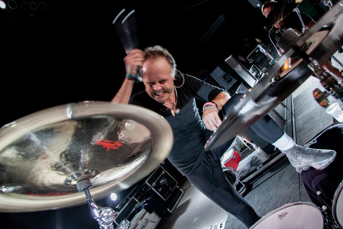 Photo gallery from the gig in Tucson, AZ shot on May 16, 2008