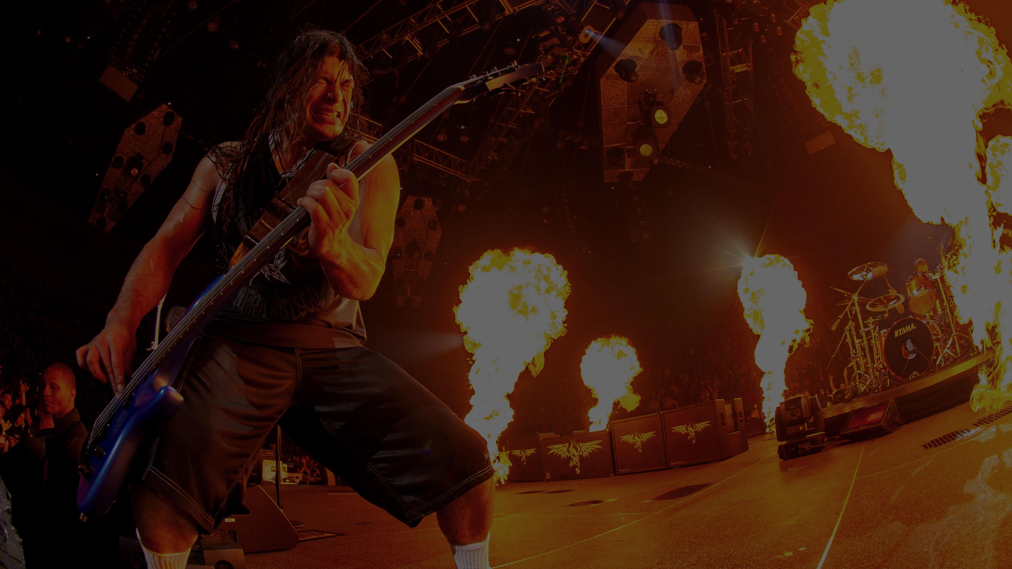 Metallica at The Forum in Los Angeles, CA on December 18, 2008