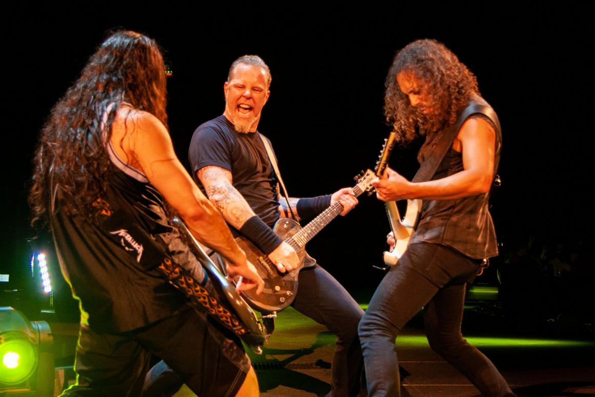 Photo gallery from the gig in Stockholm, Sweden shot on May 4, 2009