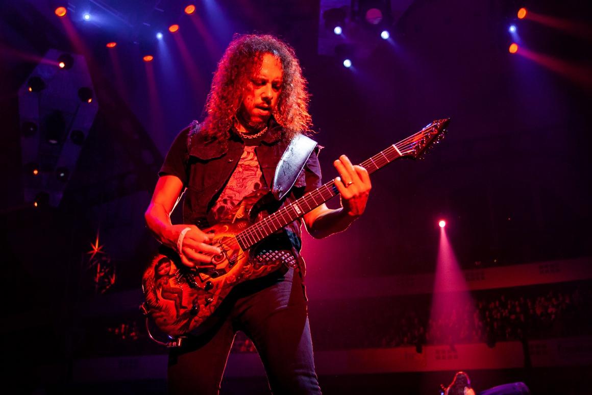 Photo gallery from the gig in Frankfurt, Germany shot on May 11, 2009