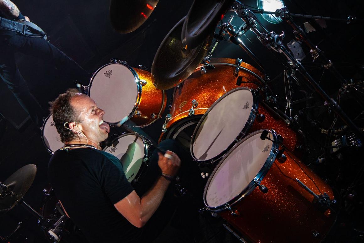 Photo gallery from the gig in Barcelona, Spain shot on July 11, 2009