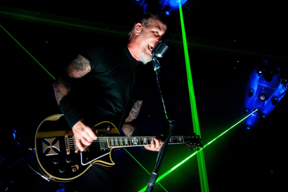 Photo gallery from the gig in Quebec City, QC, Canada shot on November 1, 2009