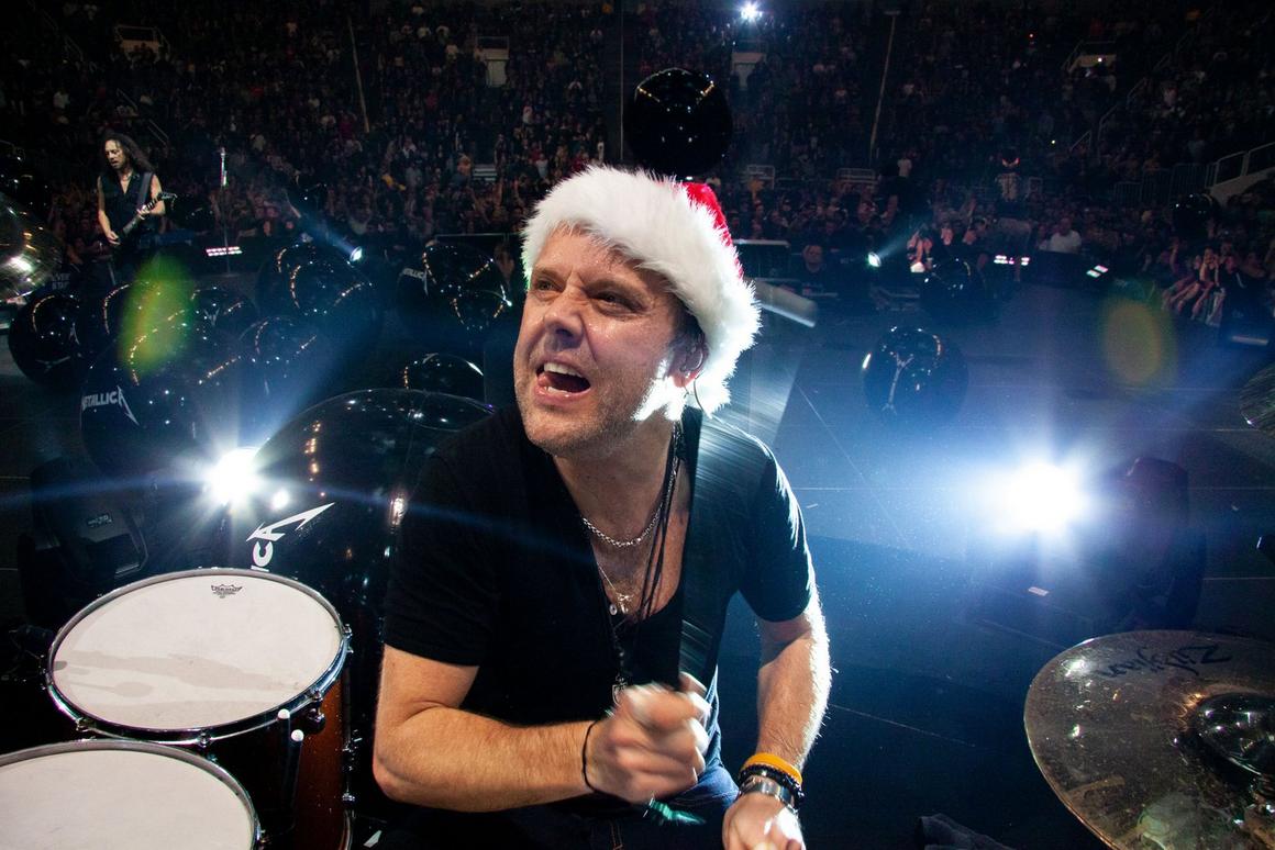 Photo gallery from the gig in San Jose, CA shot on December 12, 2009