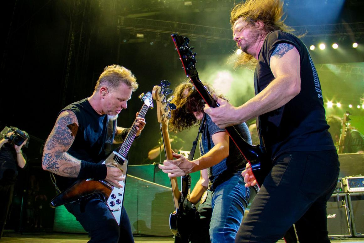 Photo gallery from the gig in New York, NY shot on September 14, 2011