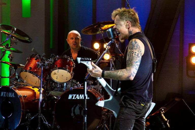 Photo gallery from the gig in London, England shot on November 8, 2011