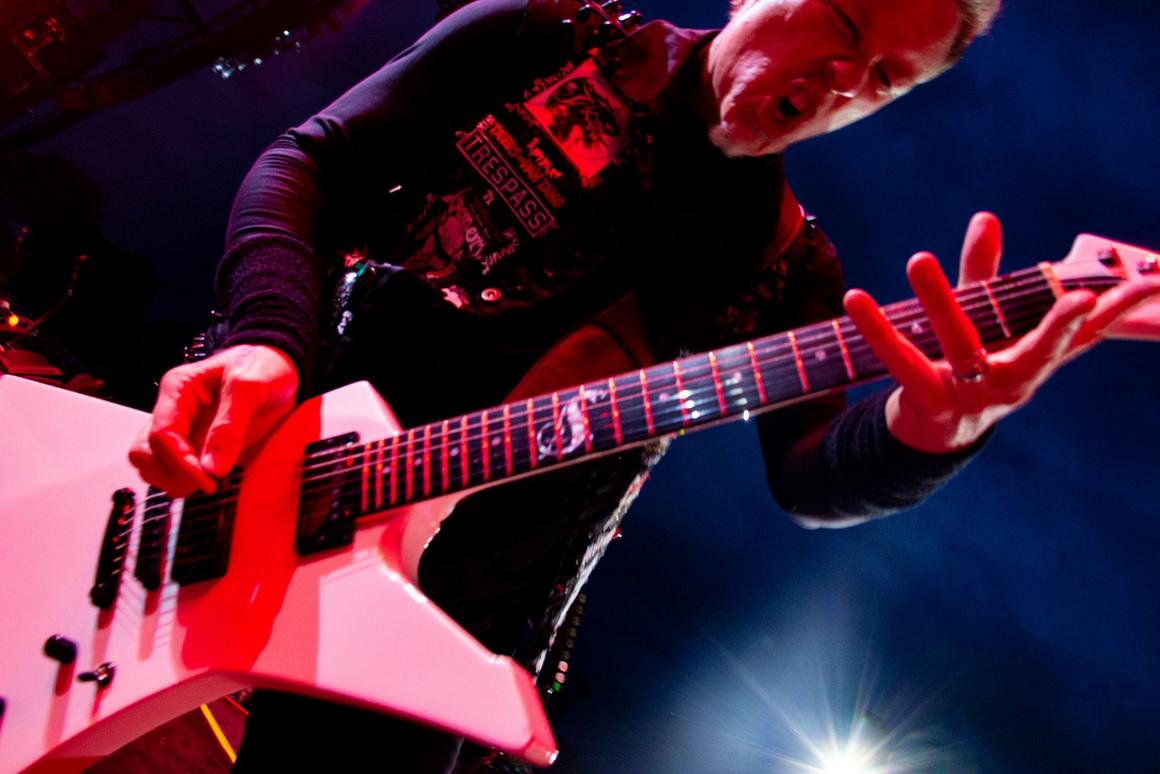 Photo gallery from the gig in Nuremberg, Germany shot on June 1, 2012