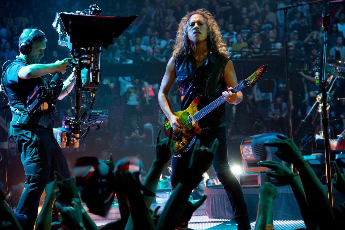 Photo gallery from the gig in Vancouver, BC, Canada shot on August 25, 2012