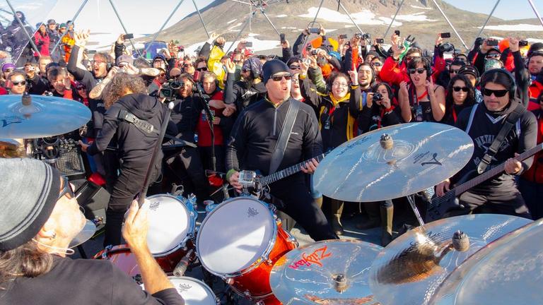 Photo gallery from the gig in South Shetland Islands, Antarctica shot on December 8, 2013