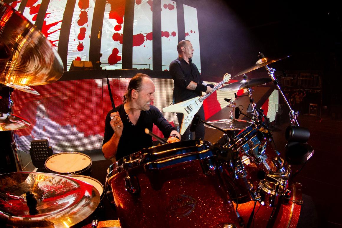 Photo gallery from the gig in Hamburg, Germany shot on June 4, 2014