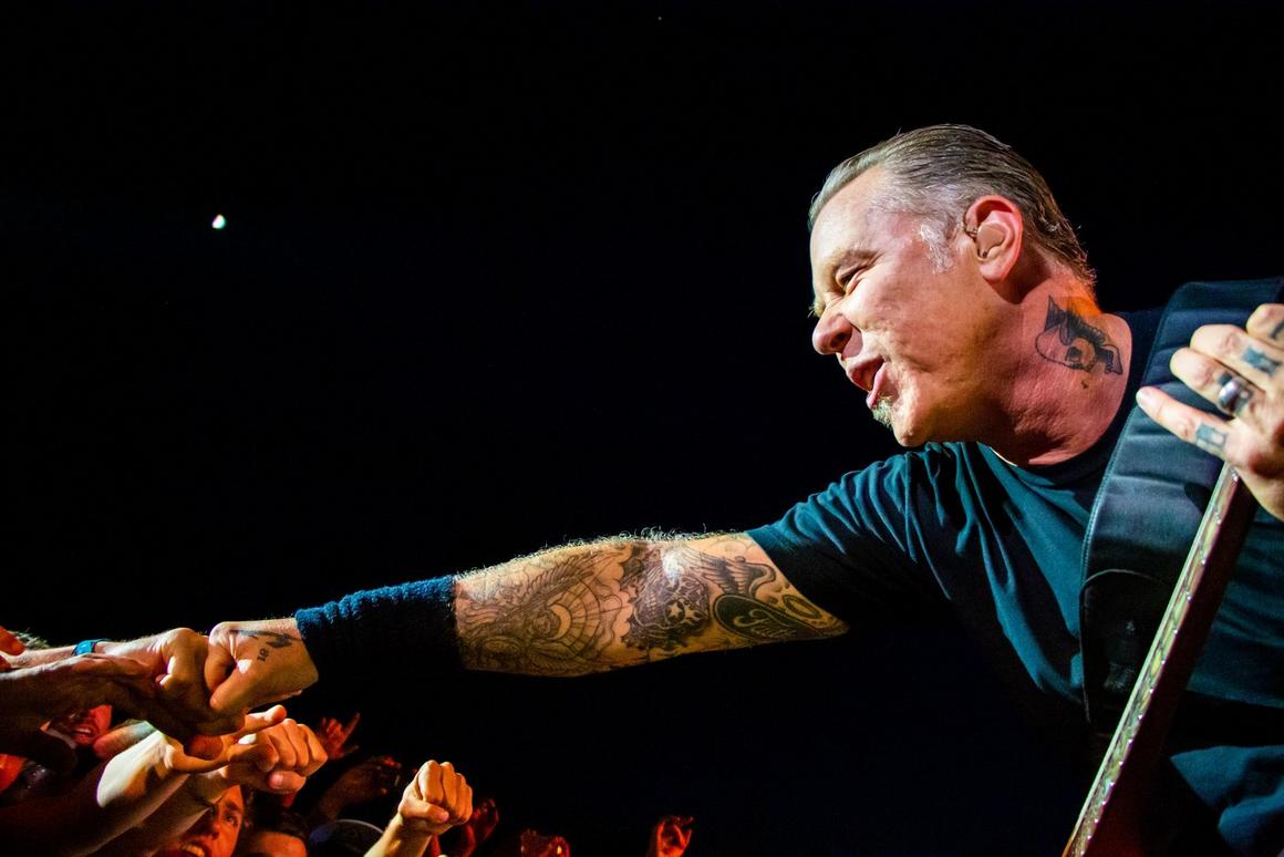 Photo gallery from the gig in Nuremberg, Germany shot on June 6, 2014