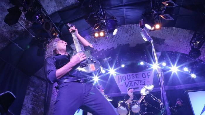 Watch the “The Four Horsemen (House of Vans, London, England - November 18, 2016)” Video
