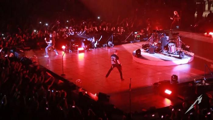 Watch the “Hardwired (Uniondale, NY - May 17, 2017)” Video