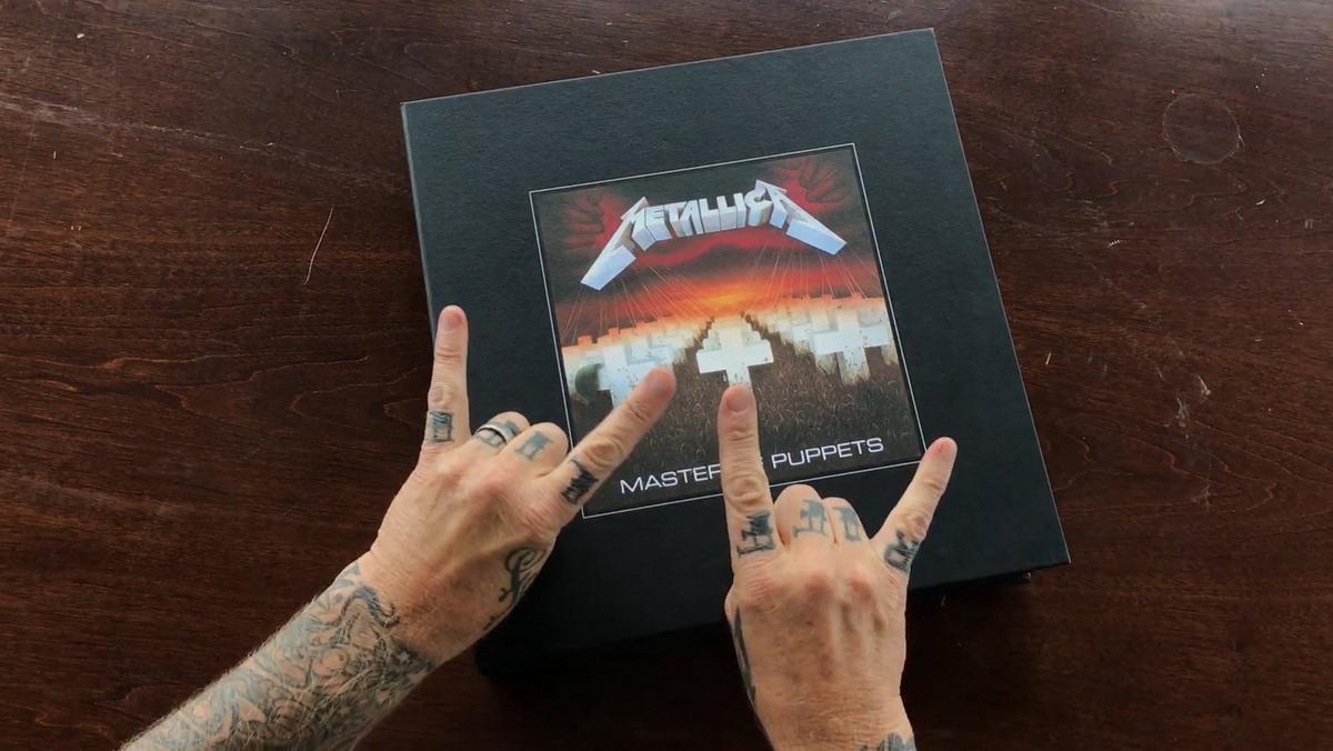 Watch the “Master of Puppets (Deluxe Box Set) Unboxing Video” Video