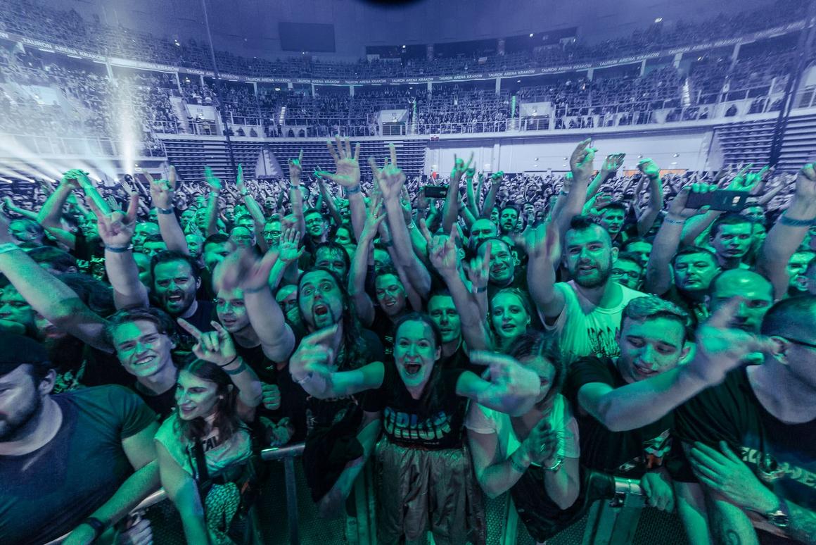 Photo gallery from the gig in Kraków, Poland shot on April 28, 2018