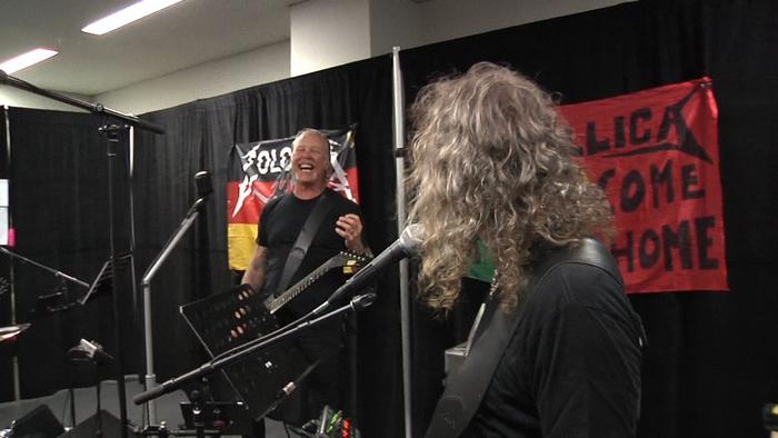 Watch the “Tuning Room (Berlin, Germany - July 6, 2019)” Video