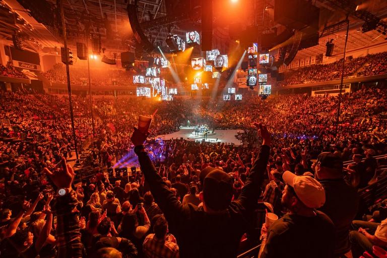 Photo gallery from the gig in Lubbock, TX shot on March 2, 2019
