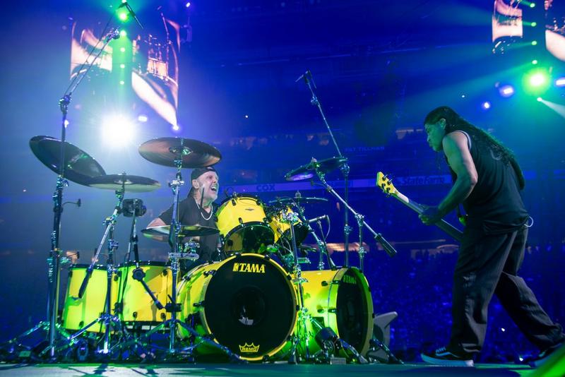 Metallica concert photos: Headbanging in Phoenix in 2023