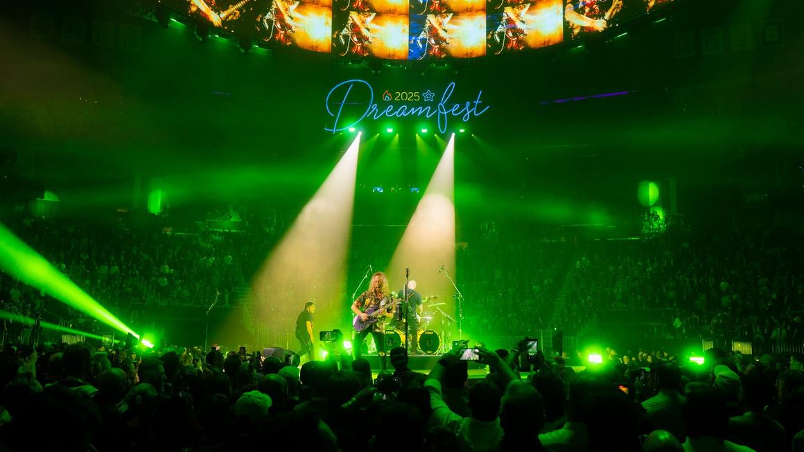 Metallica Photo Gallery: San Francisco, California - October 15, 2025
