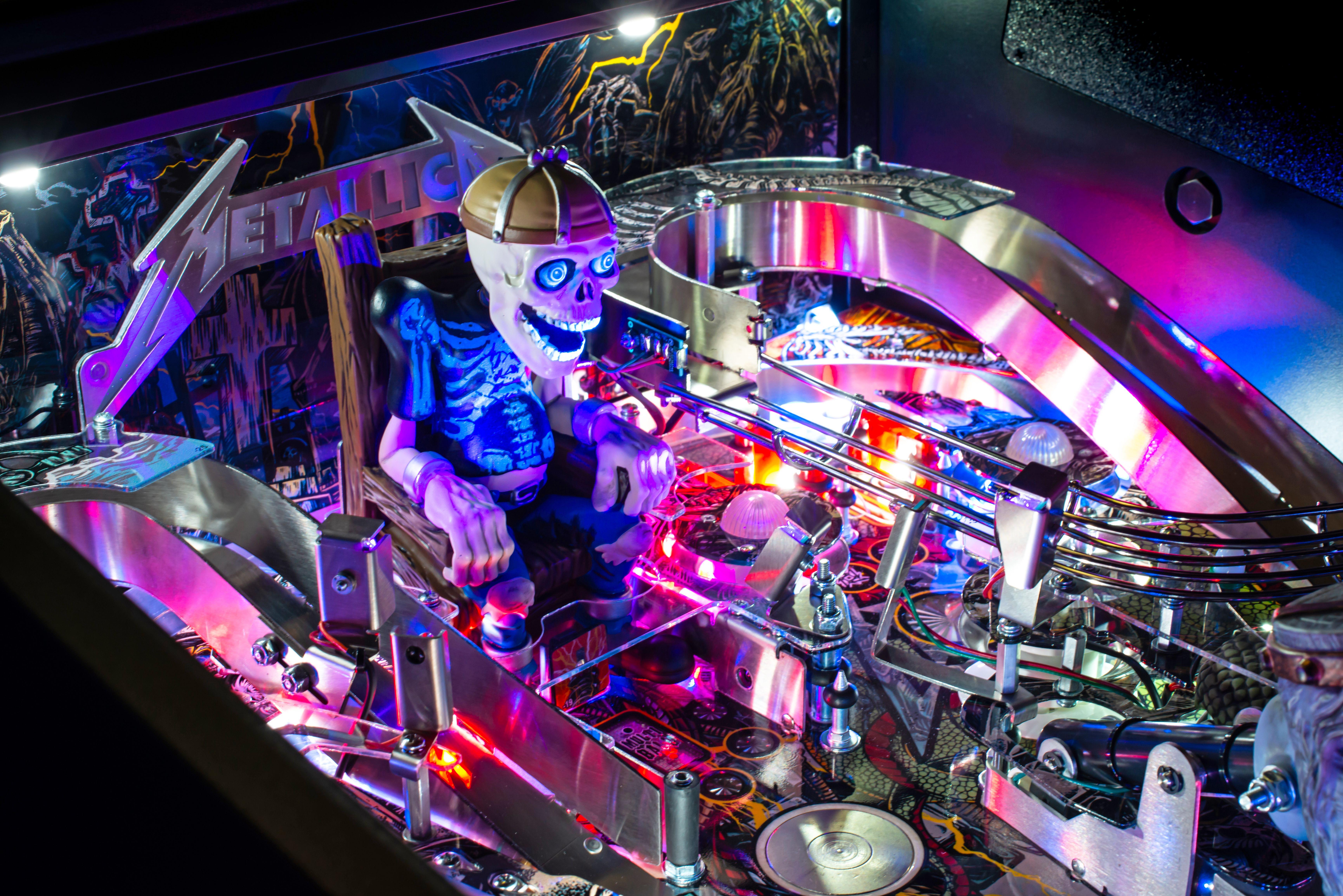 Stern Pinball x Metallica Remastered - 2024 Premium Model