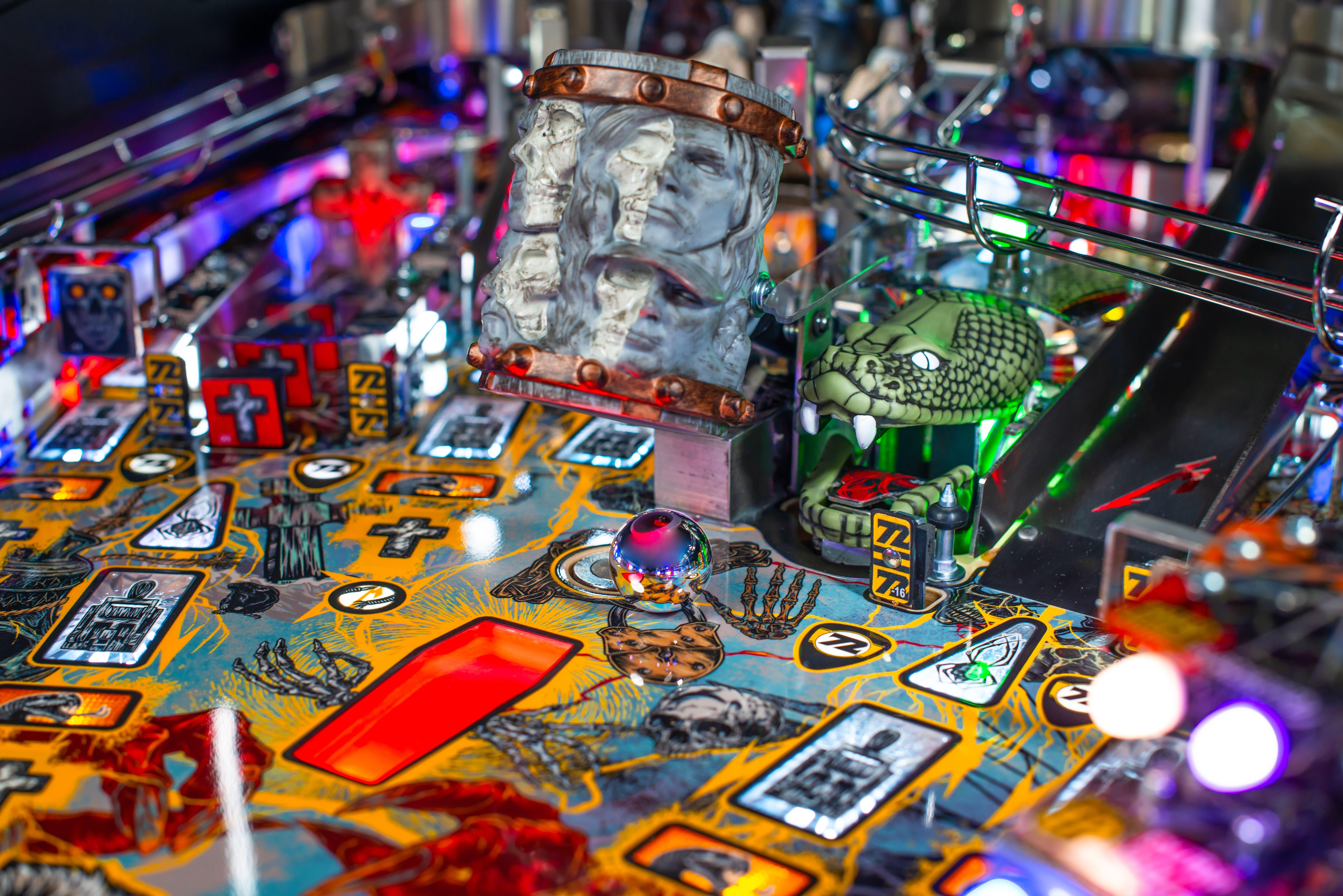 Stern Pinball x Metallica Remastered - 2024 Premium Model