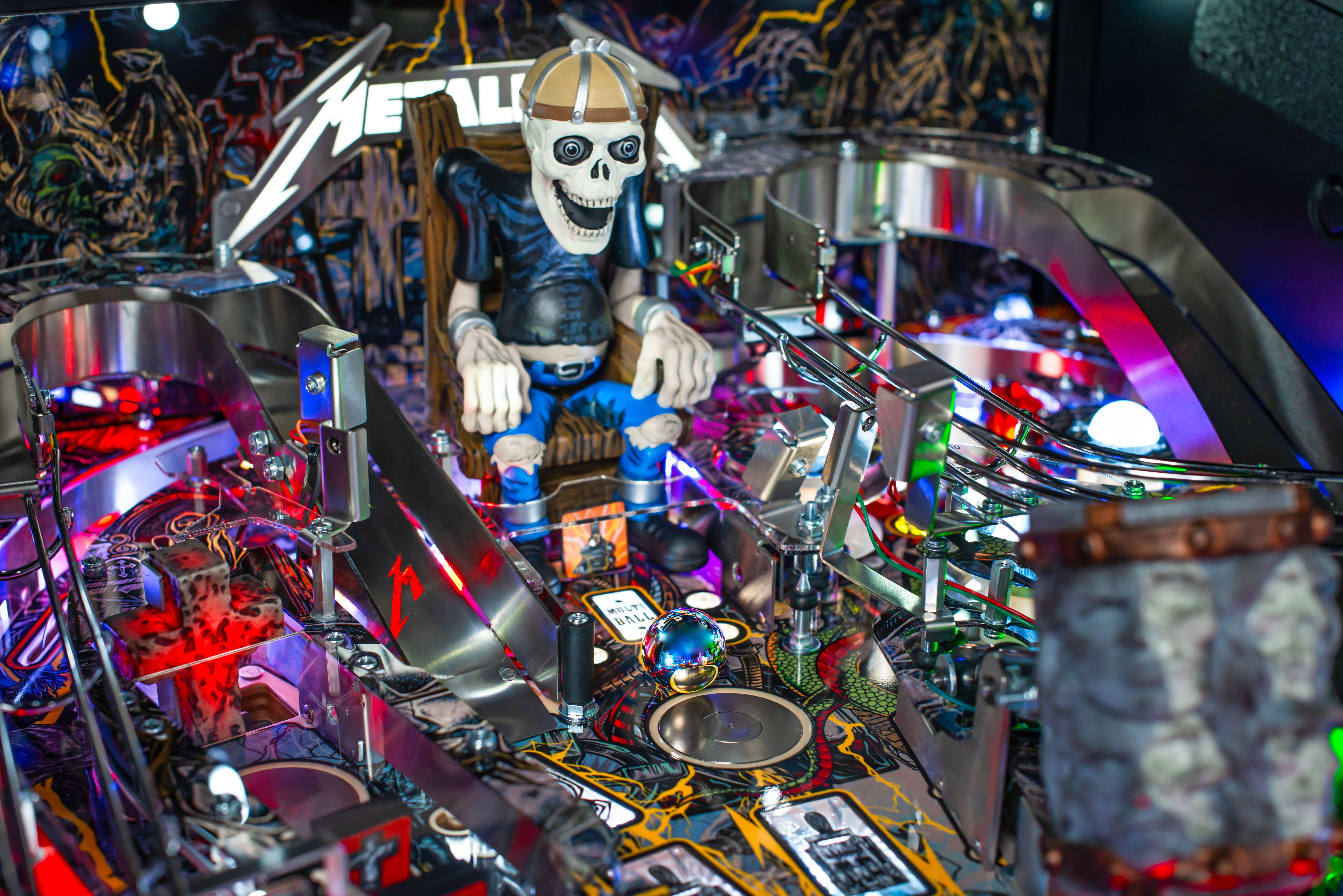 Stern Pinball x Metallica Remastered - 2024 Premium Model