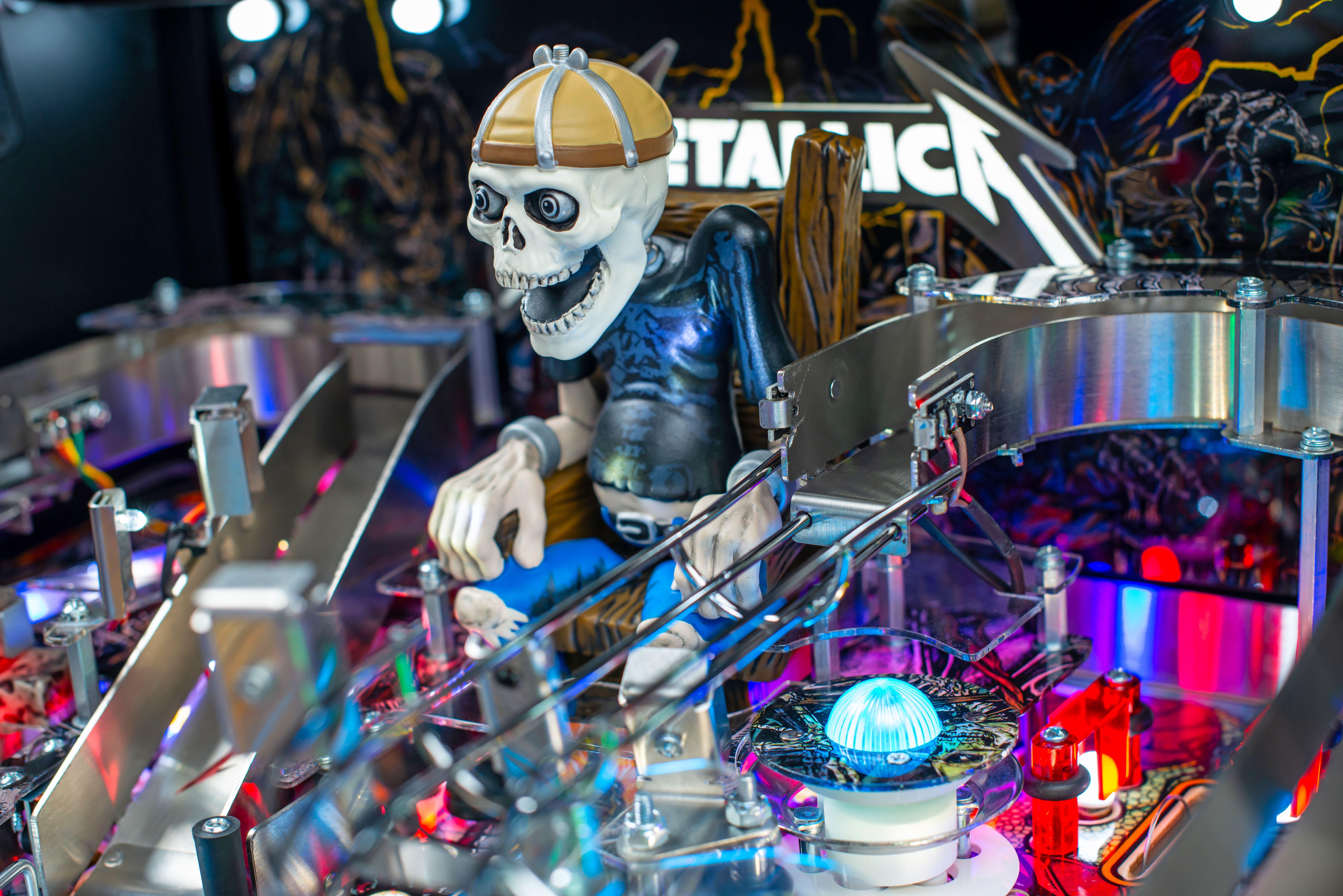 Stern Pinball x Metallica Remastered - 2024 Premium Model
