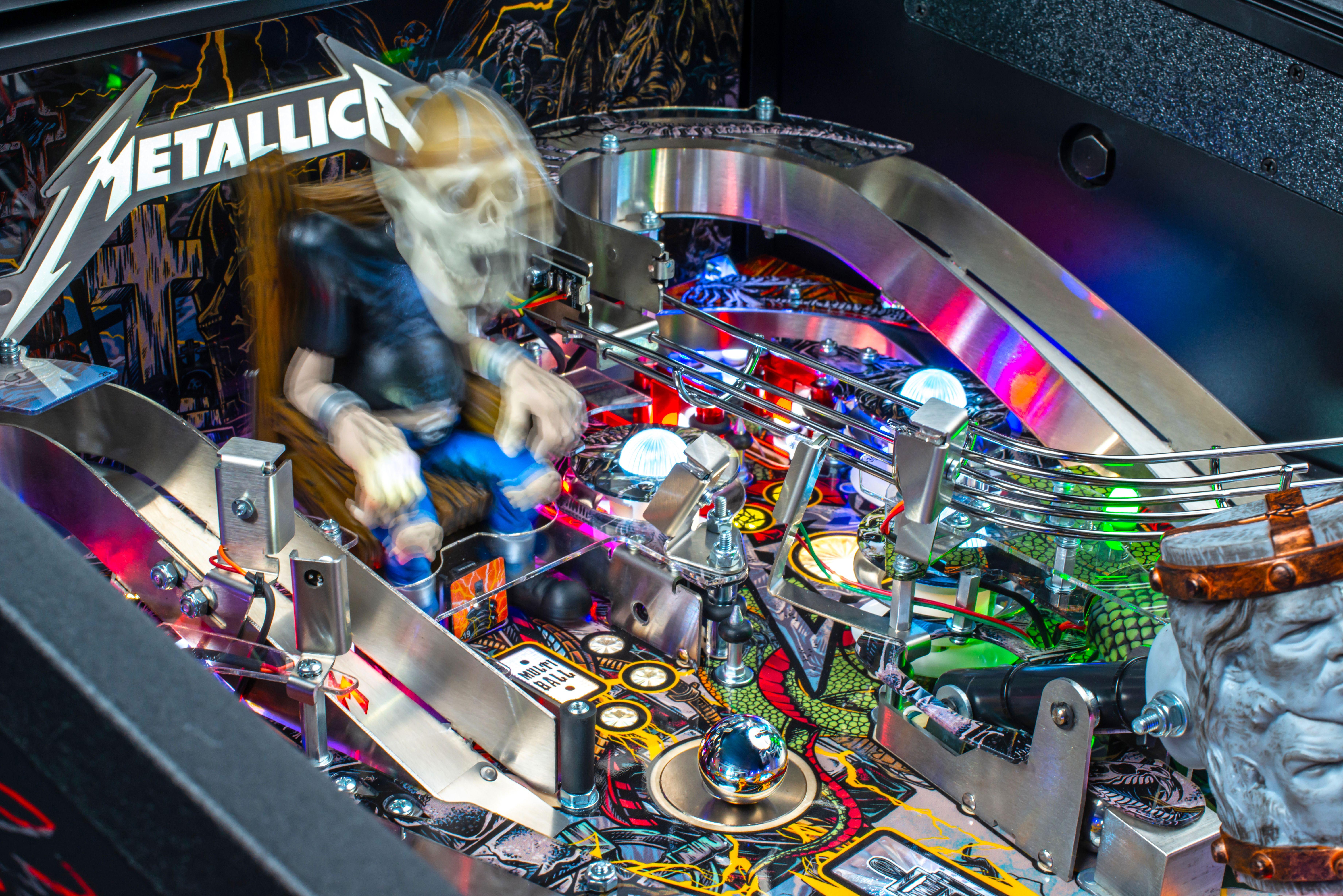 Stern Pinball x Metallica Remastered - 2024 Premium Model