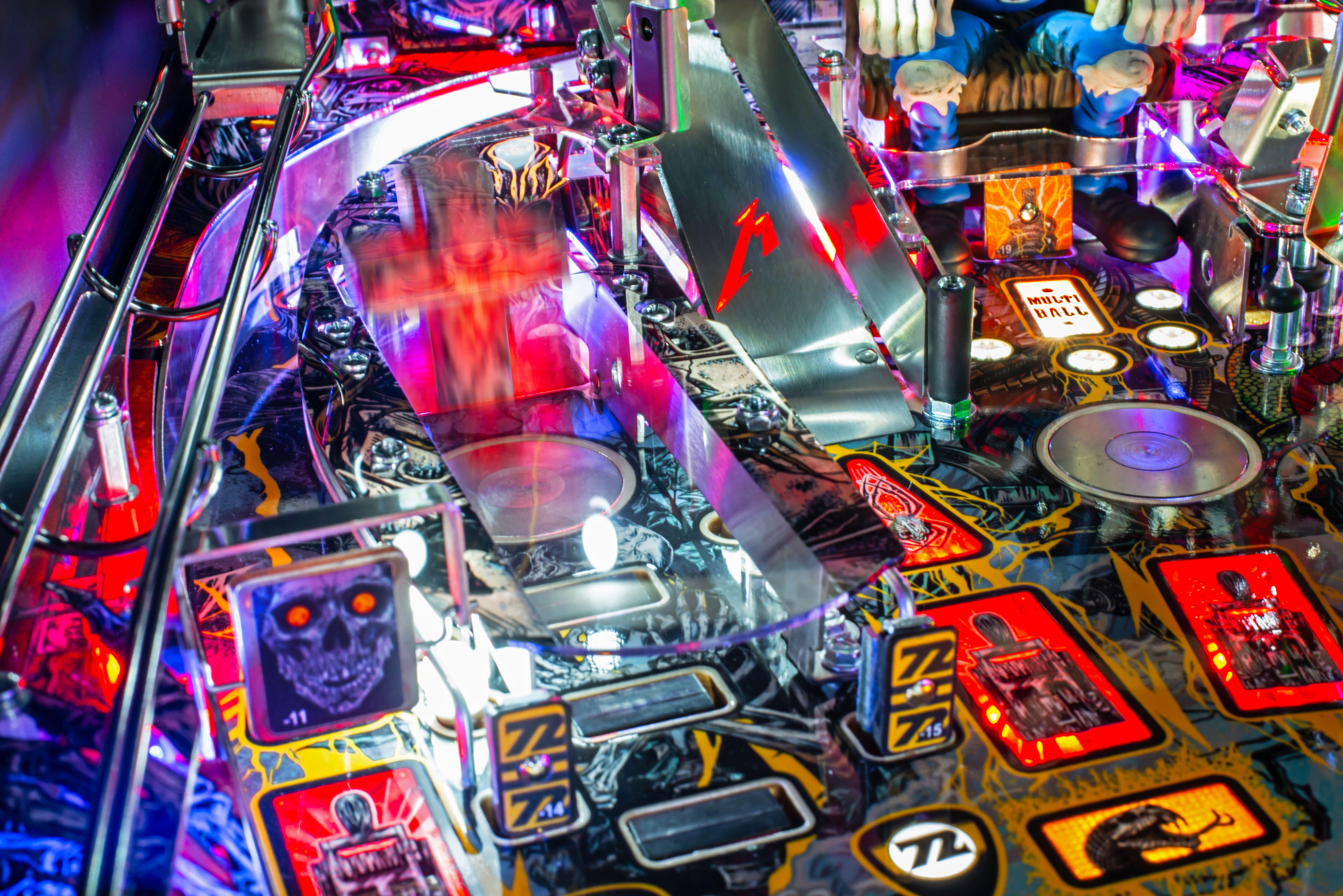 Stern Pinball x Metallica Remastered - 2024 Premium Model