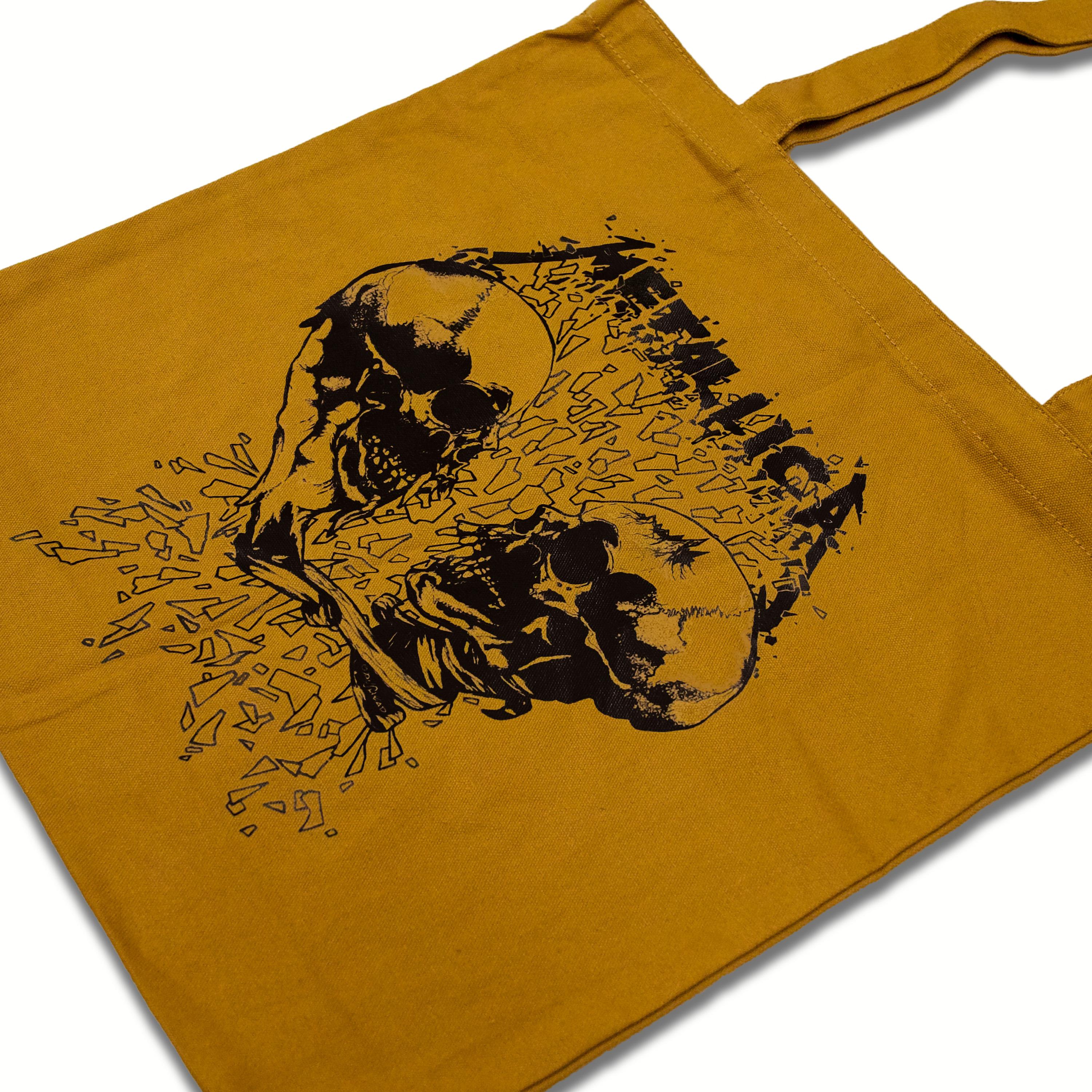 スタッズ ボディバッグ メタリカ缶バッジ付き TSSBTTOTEBAG_Sad-But-True-Tote