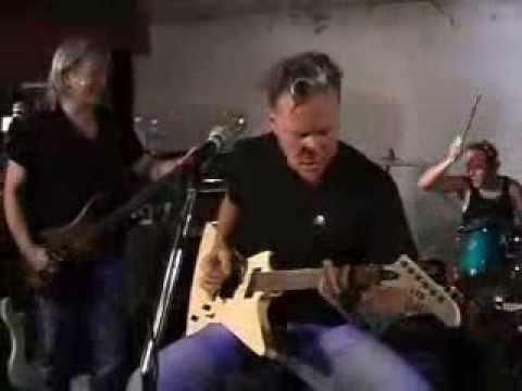 Watch the “Jump in the Studio: A Week in Review (June 4, 2002)” Video