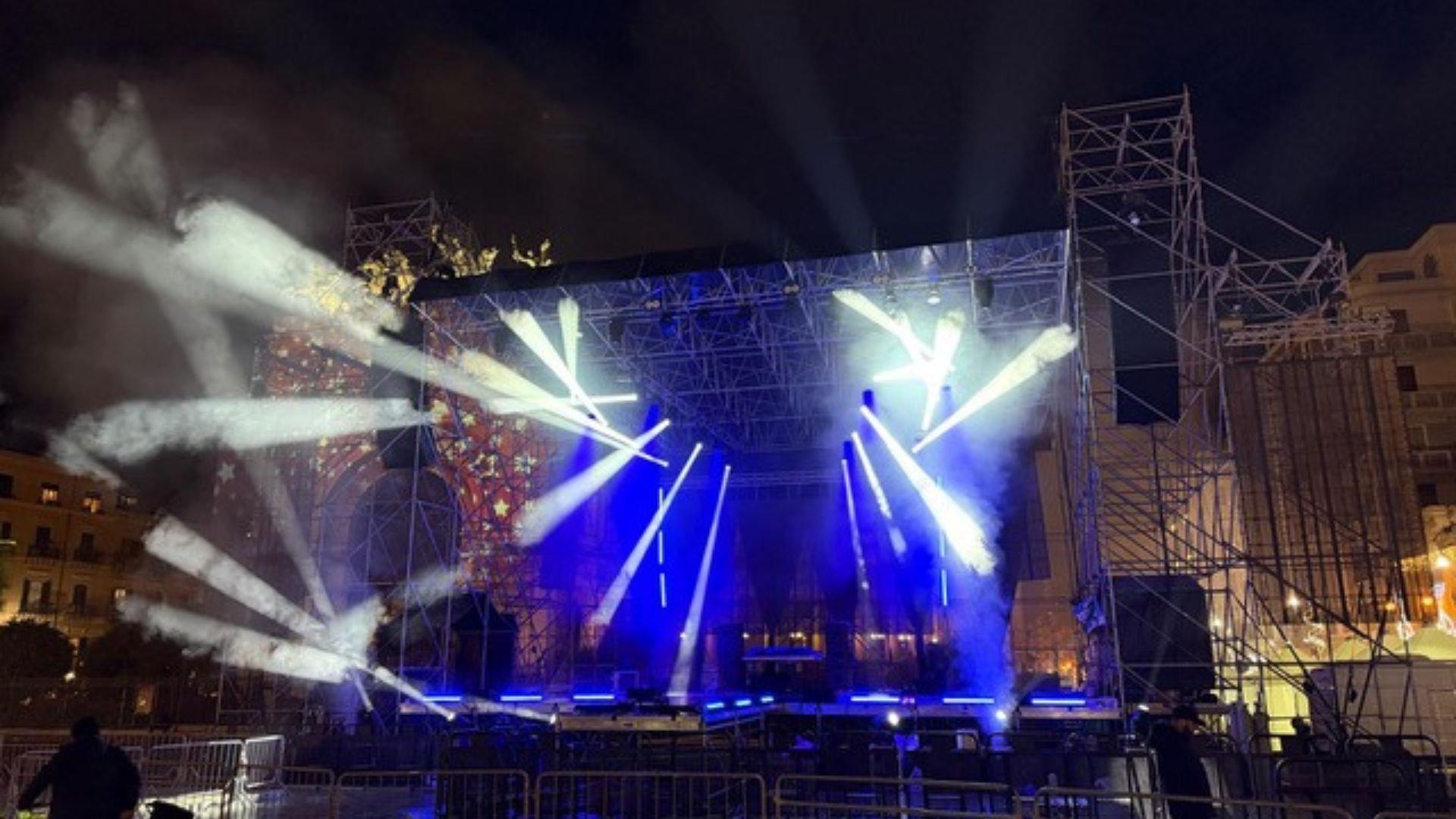Elation Fuze SFX per il Capodanno in Piazza a Palermo.