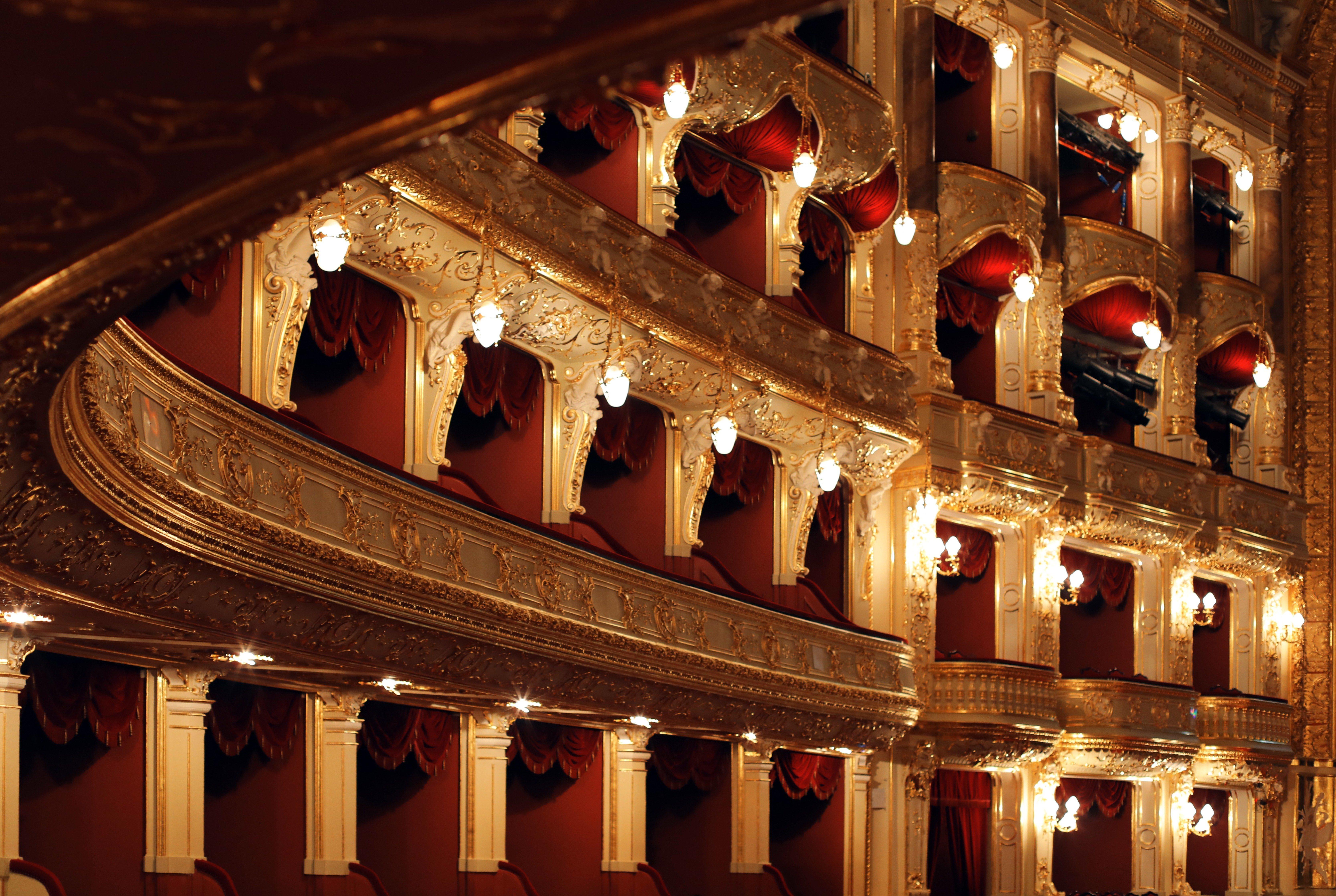 Teatri
